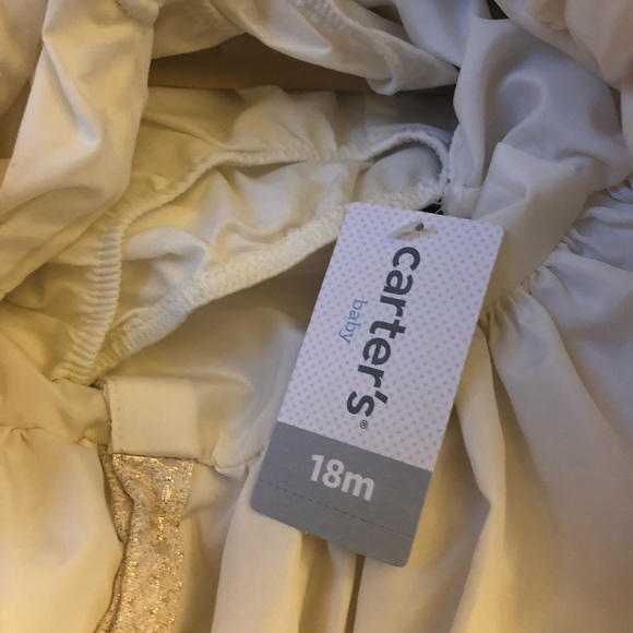 A golden shimmery dress for your princess! - Picture 6 of 8